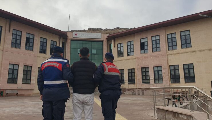 Jandarma Ekipleri, Uyuşturucu Ticareti Yapan Suriyeliyi Nevşehir’de Yakaladı