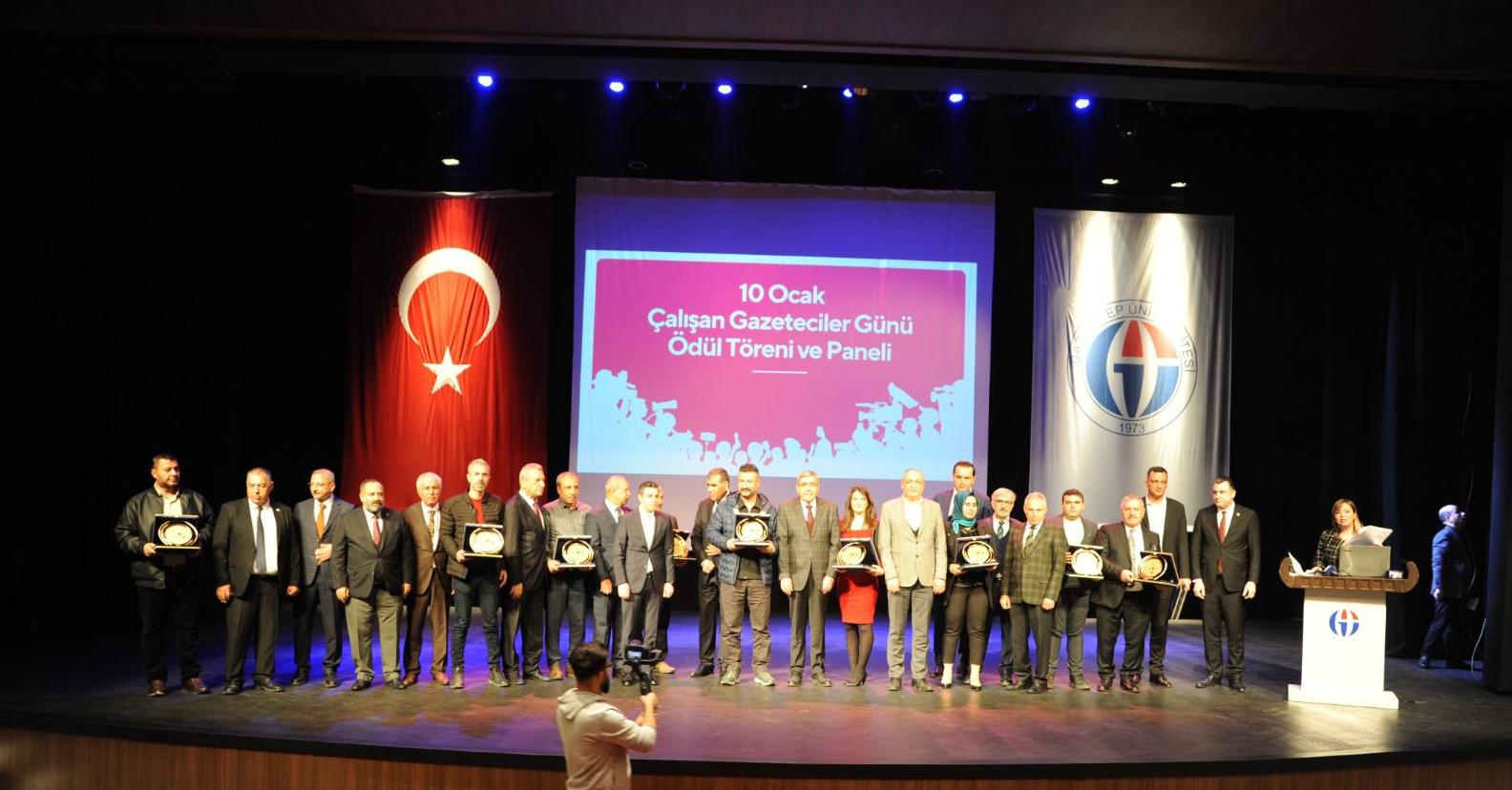 Güneydoğu Anadolu Gazeteciler Federasyonu (GGF) tarafından düzenlenen geleneksel gazeteciler teşvik ödülleri sahiplerini buldu