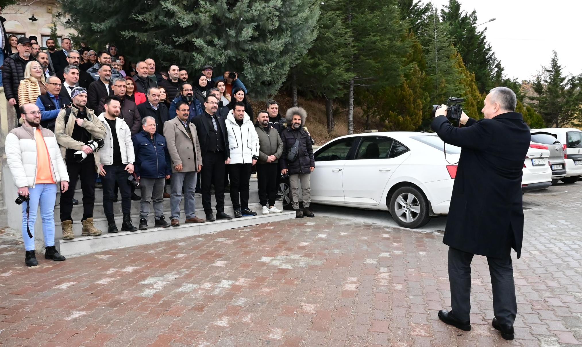 Nevşehir Valisi Ali Fidan Gazetecilerle arasında sıcak bir etkileşim yarattı.