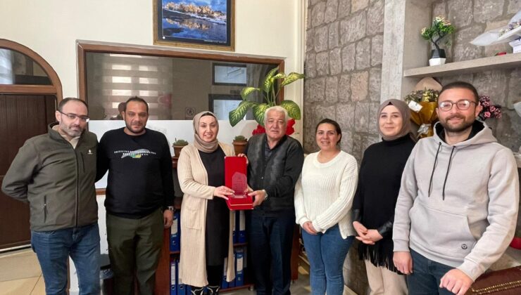 Nevşehir Belediyesi’nden Emekliye Ayrılan Personele Teşekkür Plaketi