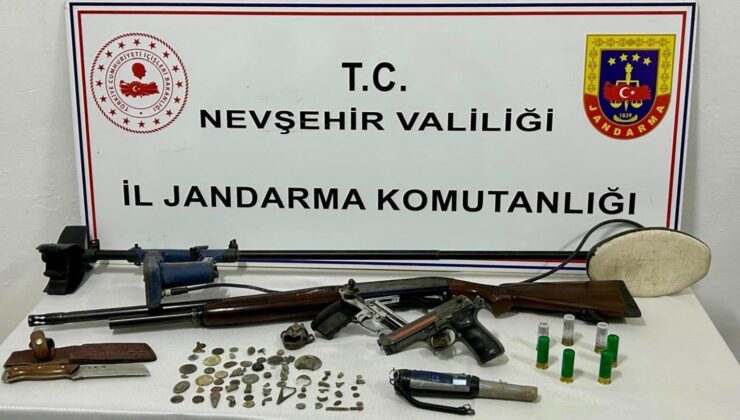 Nevşehir’de Kaçakçılık Operasyonu: Tarihi Eserler ve Silahlar Ele Geçirildi