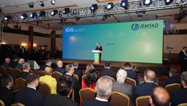 Başkan Rasim Arı, Uluslararası Jeotermal Yatırım Zirvesine Katıldı