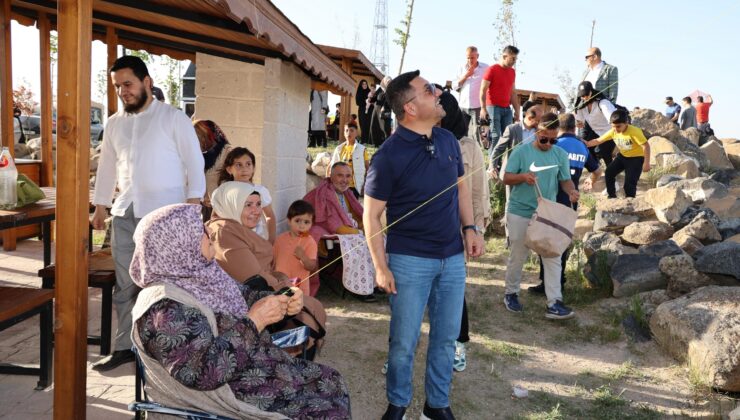 Nevşehir’de Uçurtma Şenliği Renkli Görüntülere Sahne Oldu