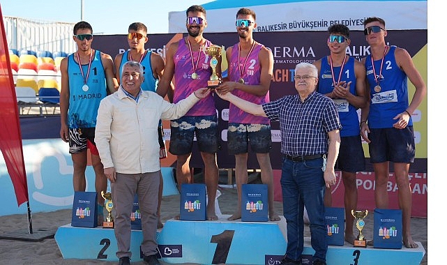 2025 TVF Plaj Voleybolu Bioderma Pro Beach Tour Ören Etabı Ödül Töreni Düzenlendi