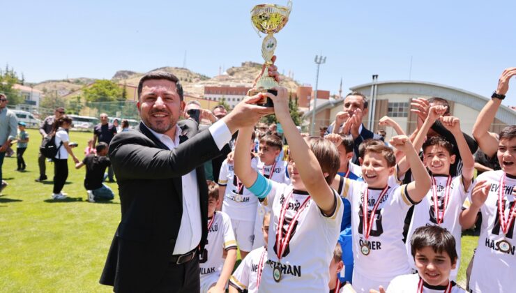 Nevşehir U11 Mini Minikler Şenliği Kapanış Töreniyle Sona Erdi