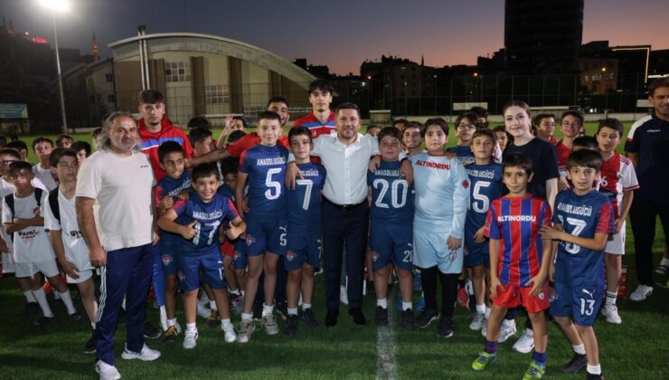 Nevşehir U12 Minikler Şenliği Coşkulu Törenle Sona Erdi