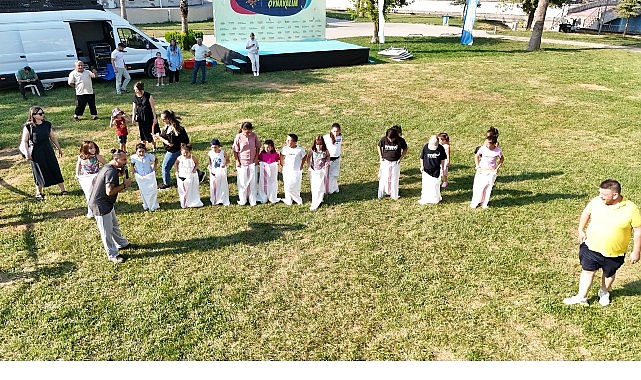 Halat çekme yarışının galibi Kandıralı çocuklar