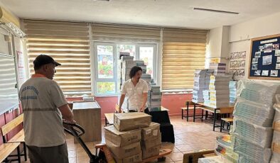Kemer Belediyesi Öğrencilerin Yanında
