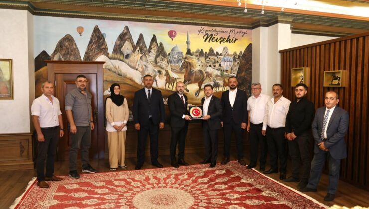 Hizmet-İş Sendikası’ndan Nevşehir Belediye Başkanı’na Ziyaret