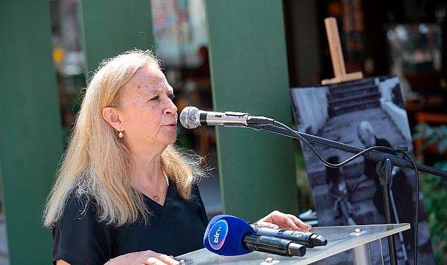 ​Usta gazeteci İsmail Sivri Konak’ta anıldı