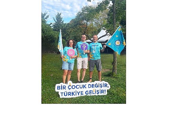 Yüzücüler kulaçlarını TEGV’li çocuklara eğitim desteği için attı