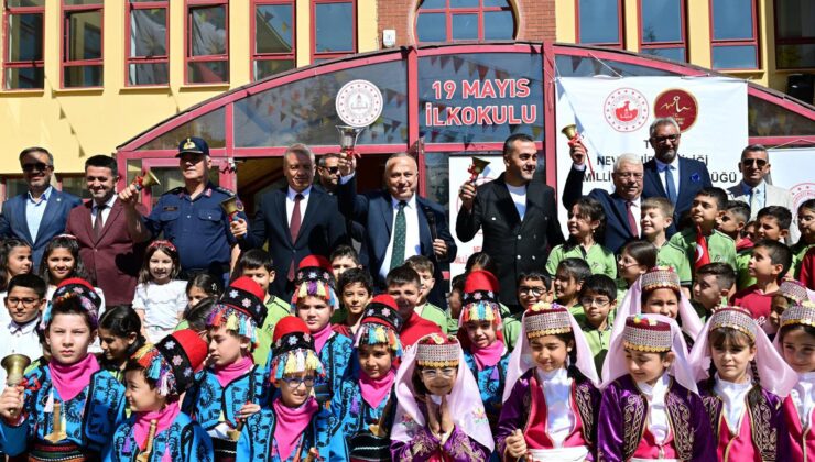 İlköğretim Haftası Kutlamaları Başladı