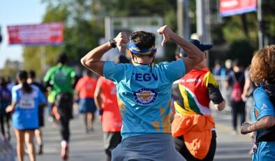 47. İstanbul Maratonu’nda TEGV koşucuları adımlarını çocuklar için atacak