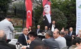 Başkan Erkan Aydın Yenibağlar Mahallesini ziyaret etti
