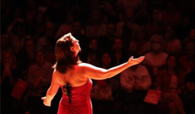 Dilek Türkan ile Cumhuriyet’e Şarkılar