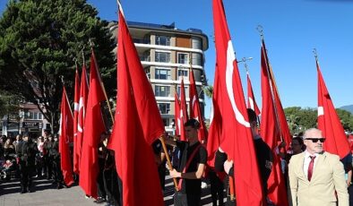 Edremit’te Cumhuriyet’in 102. Yılı Coşkuyla Kutlandı