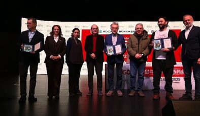 Kitap Fuarı’nda “Şehrengiz” kitabı tanıtıldı