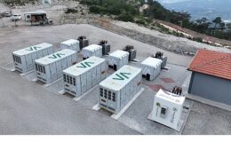 Polat Enerji, Ege RES Projesinde SolarToday ve iNOVAT İş Birliği ile Kurulan Türkiye’nin İlk Depolamalı Rüzgâr Enerji Santrali’nin Bakanlık Kabulü Gerçekleşti