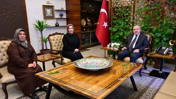 Vali Selçuk Aslan Makamında Şehit Ailesini Ağırladı