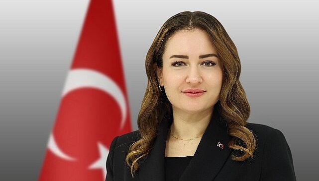 Antalya Büyükşehir Belediye Başkan Vekili Büşra Özdemir’in 23 Nisan Mesajı