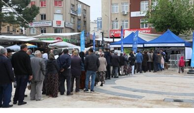 Büyükşehir Belediyesi Binlerce Fideyi Kuyucak ve Köşk’te Vatandaşlarla Buluşturdu