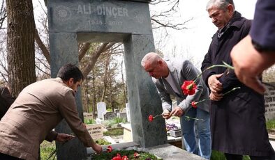 Efsane Başkan Ali Dinçer Mezarı Başında Anıldı