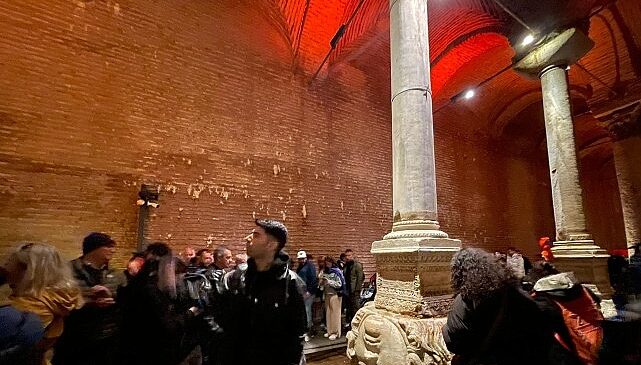 İBB’nin 1 TL Kararı Ardından Yerebatan’da İlk 5 Saatte 5 Bin Yerli Ziyaretçi