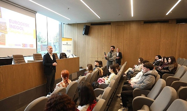 İnegöl Belediyesi’nden Gençlere Avrupa Fırsatı: DiscoverEU Tanıtım Etkinliği Düzenlendi