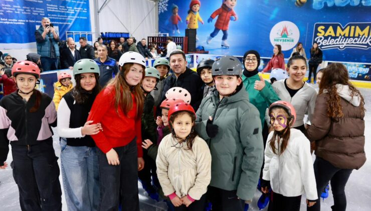 Nevşehir’de Buz Pateni Şöleni: 15 Bin Kişi Pistte Buluştu!
