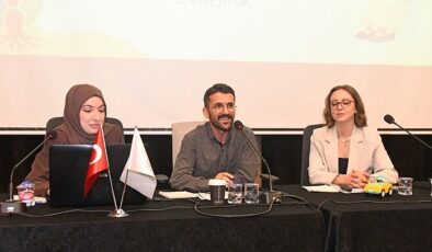 Osmangazi Belediyesi Ebeveynleri Ana Baba Okulu’nda Bilgilendirdi