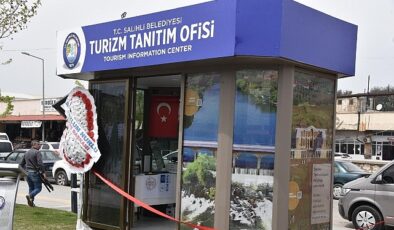 Salihli Belediyesi tarafından hayata geçirilen Turizm Tanıtım Ofisi düzenlenen törenle hizmete açıldı.