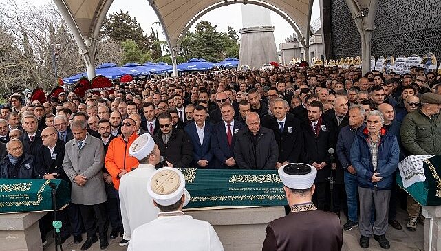 Üsküdar Belediye Başkanı Sinem Dedetaş’ın Acı Günü: İbrahim Serhan Son Yolculuğuna Uğurlandı